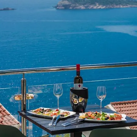 Deluxe Cosmopolit Apartment Cavtat
