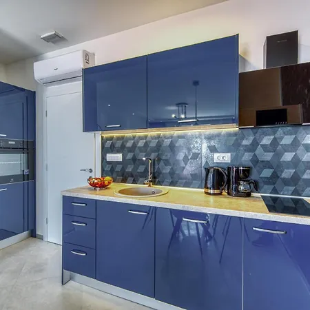 Deluxe Cosmopolit Apartment *